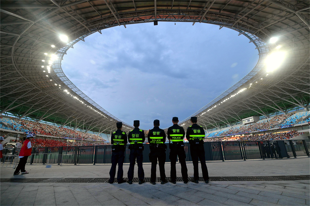 賽場邊的平安盾牌攝影：葉帥 萍鄉市公安局.png