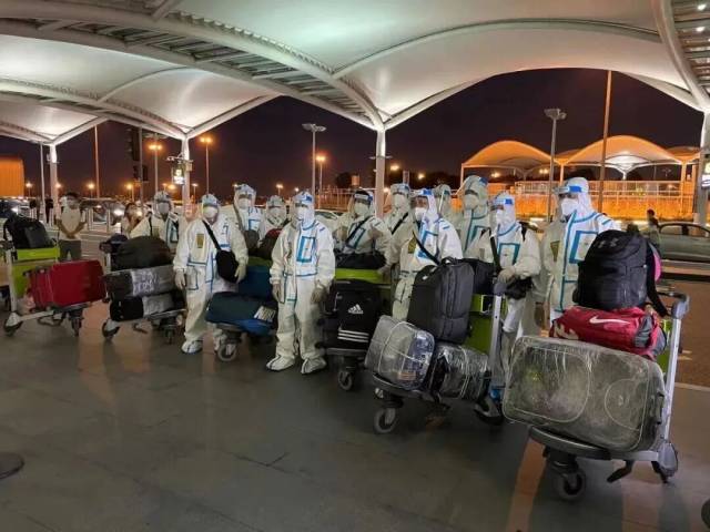 “天使力量”輪外籍船員乘機回國 “天使力量”輪外籍船員乘機回國