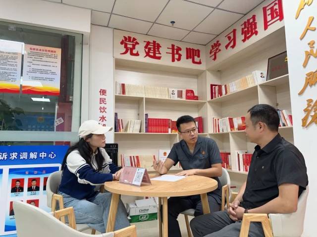 法官對當事人宣講訂立書面買賣合同，明確雙方權利義務