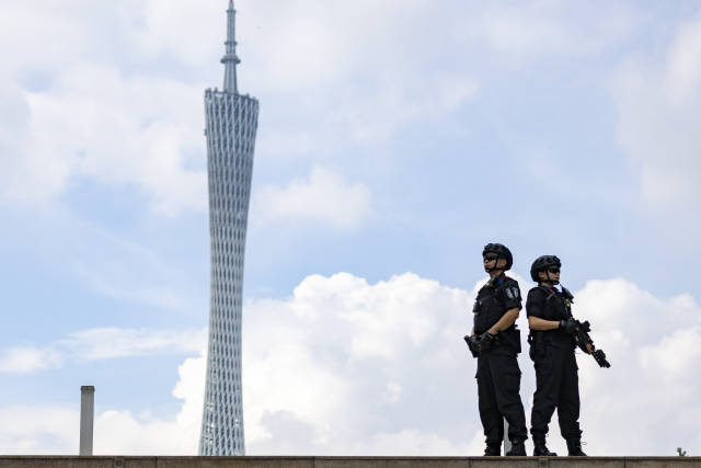 廣東公安開展十五運(yùn)安保社會(huì)面防控“百日行動(dòng)”。南方+記者梁矩聰攝